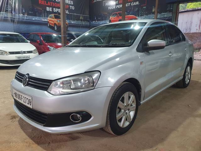 https://images10.gaadi.com/usedcar_image/4416772/original/cdda520ddf7b82631fdfd55abd3c51c5.jpg?imwidth=6401