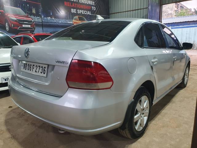 https://images10.gaadi.com/usedcar_image/4416772/original/eef90461aa4c253008a5ecc713e6d446.jpg?imwidth=6402