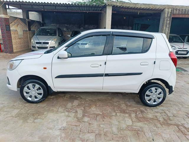 https://images10.gaadi.com/usedcar_image/4416795/original/processed_782e757ecab11f950355bd46ba939532.jpg?imwidth=6402