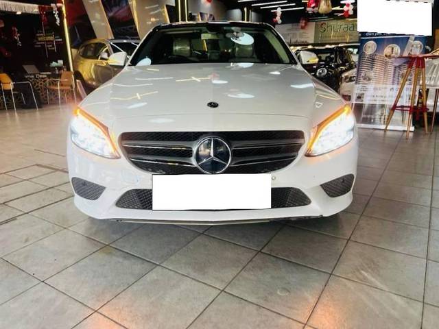 https://images10.gaadi.com/usedcar_image/4416800/original/processed_036331f4dcc87cb49282ae494af25138.jpg?imwidth=6400