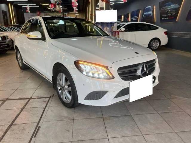 https://images10.gaadi.com/usedcar_image/4416800/original/processed_83b8c9dc385eec4aaa7ac83bf1b10e18.jpg?imwidth=6401