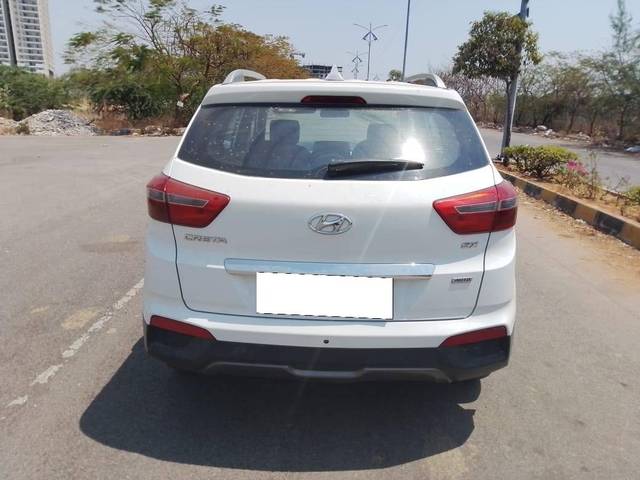 https://images10.gaadi.com/usedcar_image/4416802/original/processed_c66c51e9c0969e1a15093f64afcf9273.jpg?imwidth=6402