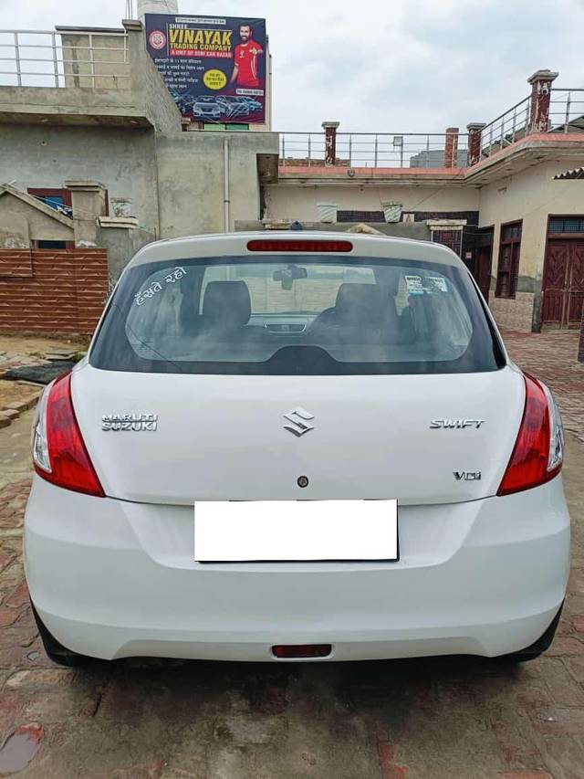 https://images10.gaadi.com/usedcar_image/4416831/original/processed_a09d47b3af05e027987842c3d13c9088.jpg?imwidth=6401