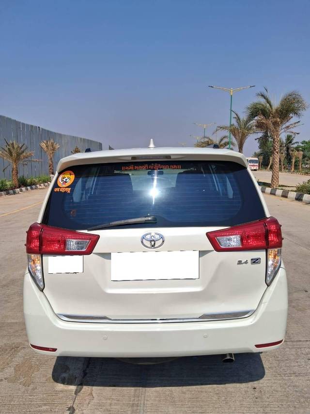 https://images10.gaadi.com/usedcar_image/4416877/original/processed_37932873eaae5f641b4464f3c826bad4.jpg?imwidth=6402