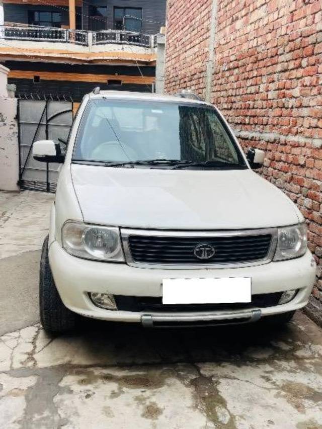 https://images10.gaadi.com/usedcar_image/4416958/original/processed_8235a1e1-6558-4ea3-afc5-c23affa65936.jpeg?imwidth=6400