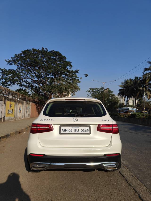 https://images10.gaadi.com/usedcar_image/4416960/original/processed_2adc70c49355f884e88624326e1f0c12.jpg?imwidth=6402