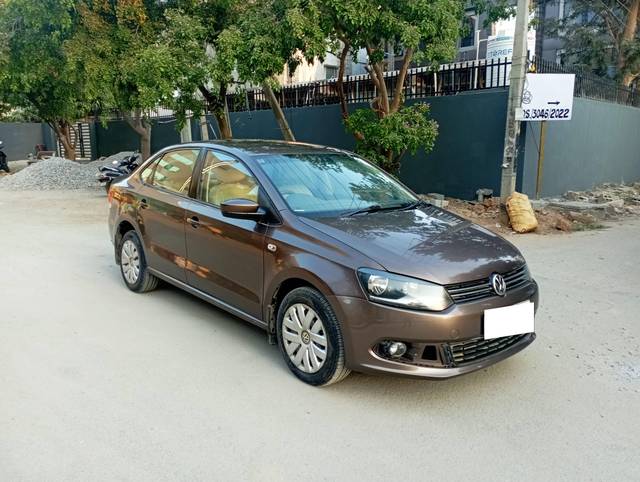 https://images10.gaadi.com/usedcar_image/4417018/original/processed_e9f8c190a6a4c8674d8d172eae5ea8ed.jpg?imwidth=6400