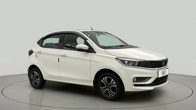 https://images10.gaadi.com/usedcar_image/4417037/original/35cd10a75467409d682574e50c747a34.jpg?imwidth=6400