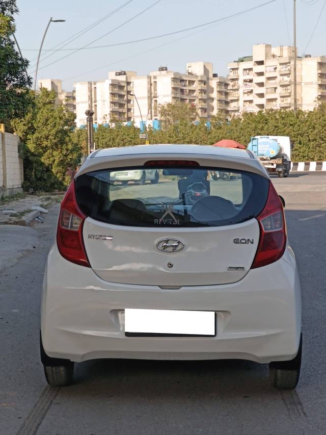 https://images10.gaadi.com/usedcar_image/4417058/original/processed_f5b417b7c8c2f662e6bb52209ef31c92.jpg?imwidth=6402