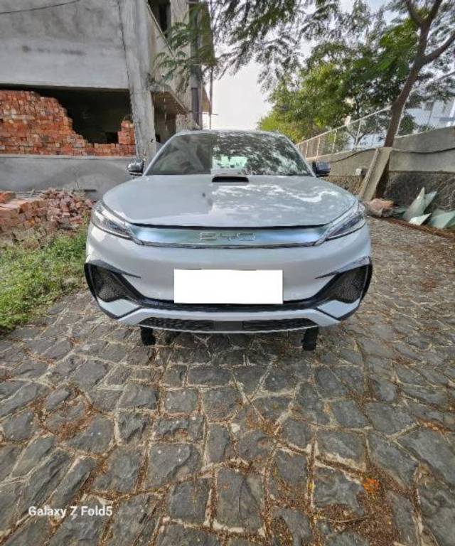 https://images10.gaadi.com/usedcar_image/4417359/original/processed_ea7a1c51-ba5a-49d1-9084-827ed349d155.jpg?imwidth=6400