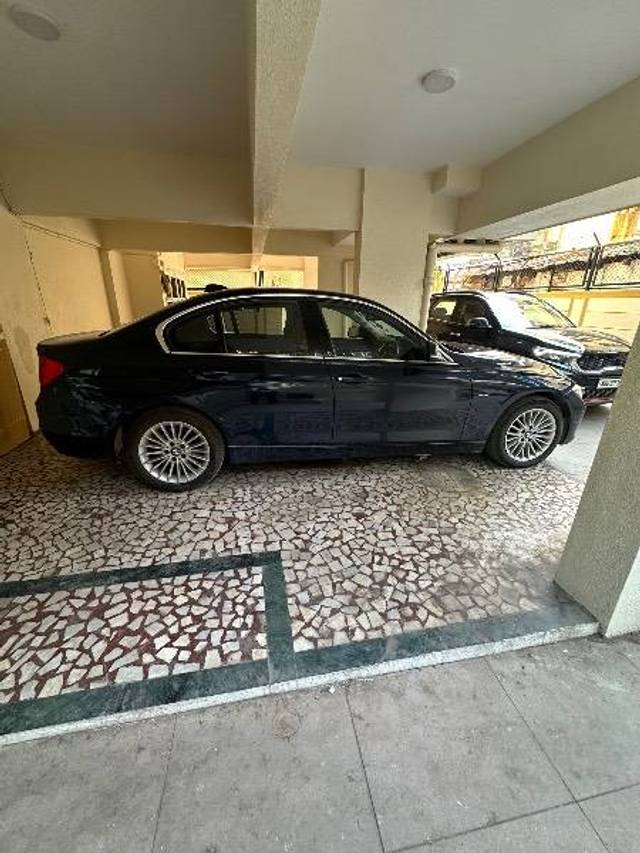 https://images10.gaadi.com/usedcar_image/4417404/original/51cc6d8d7b93b000a569b6ecb215ad8a.jpeg?imwidth=6401