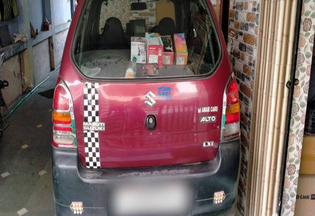 https://images10.gaadi.com/usedcar_image/4417419/original/172a3ecaeb04f2f122670183fecaf78d.jpg?imwidth=6402