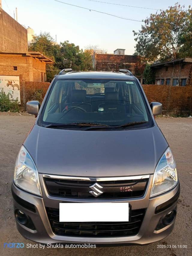 https://images10.gaadi.com/usedcar_image/4417500/original/processed_8ab29cfd795412f5be88ac366b492742.jpeg?imwidth=6400