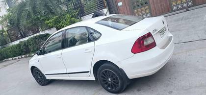 Skoda Rapid 1.5 TDI Elegance Plus Skoda Rapid 1.5 TDI Elegance Plus