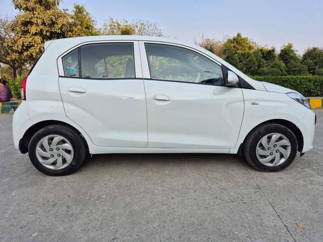 https://images10.gaadi.com/usedcar_image/4417514/original/processed_4321519a2926034d52bcdc9f277cdc57.jpg?imwidth=6401