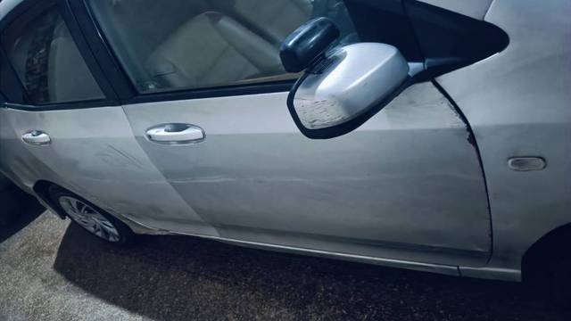 https://images10.gaadi.com/usedcar_image/4417576/original/e78320a540b879eab8662a390166042a.jpeg?imwidth=6402
