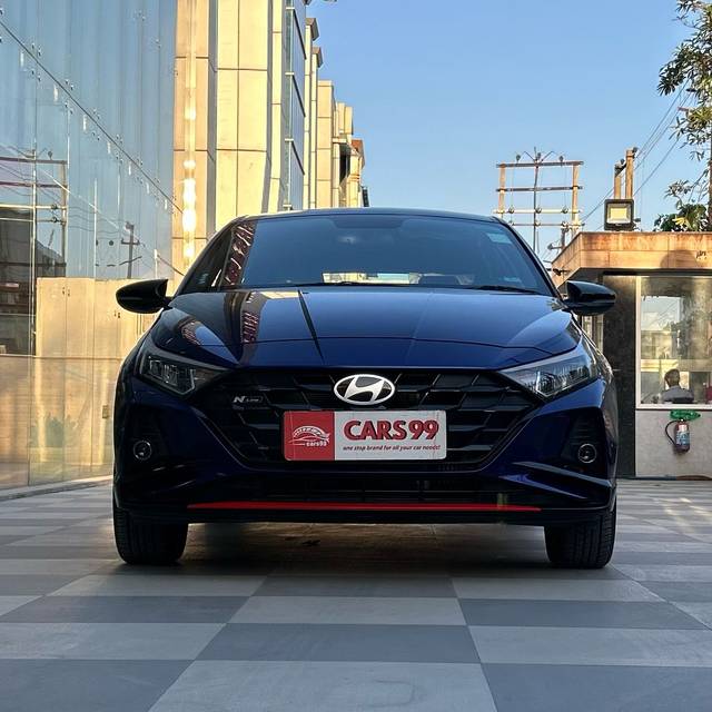 https://images10.gaadi.com/usedcar_image/4417595/original/9cdd1f9165752bf6bfb6b0d3ecccb56c.jpg?imwidth=6400