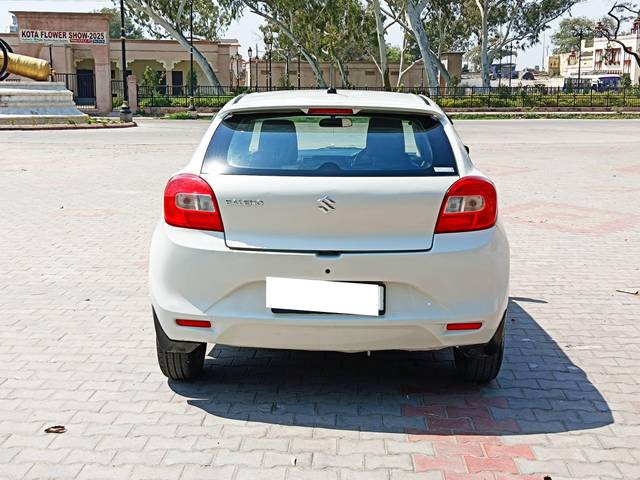 https://images10.gaadi.com/usedcar_image/4417668/original/processed_bdb9e433d5e3f6e1b6224d57d8a39192.jpg?imwidth=6401