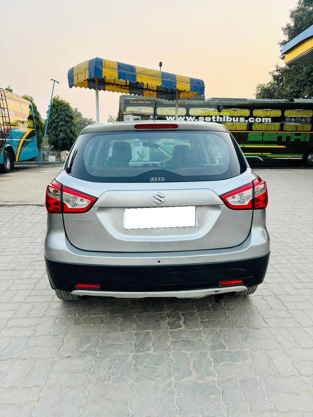 https://images10.gaadi.com/usedcar_image/4417698/original/processed_ff69e24d77d5134b65f709541b868ad1.jpg?imwidth=6401