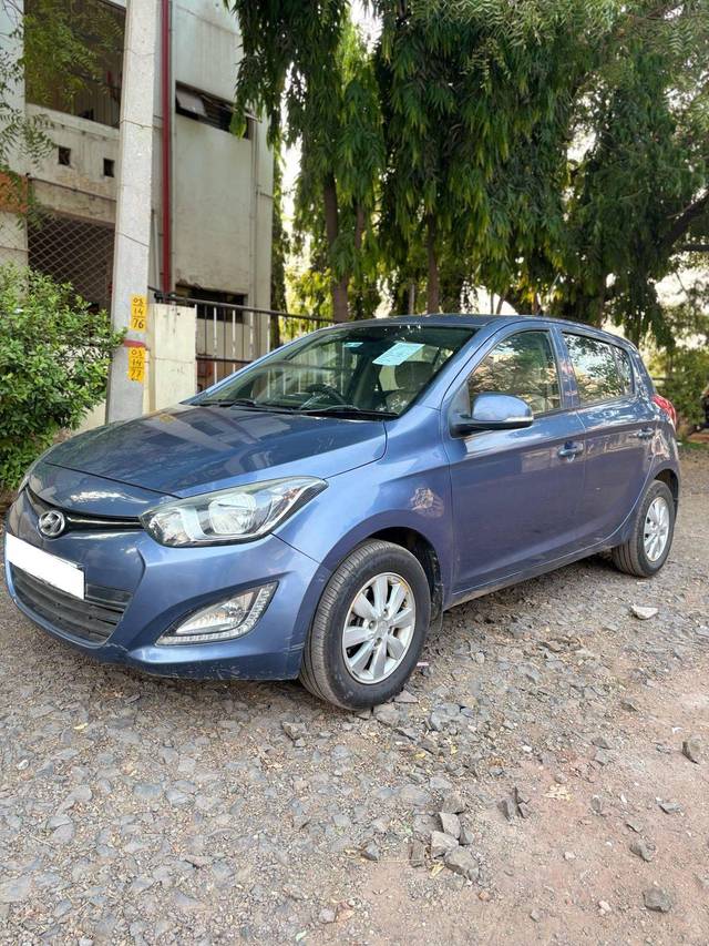 https://images10.gaadi.com/usedcar_image/4417745/original/processed_329813bc21eefca1c81385963f38e851.jpg?imwidth=6400