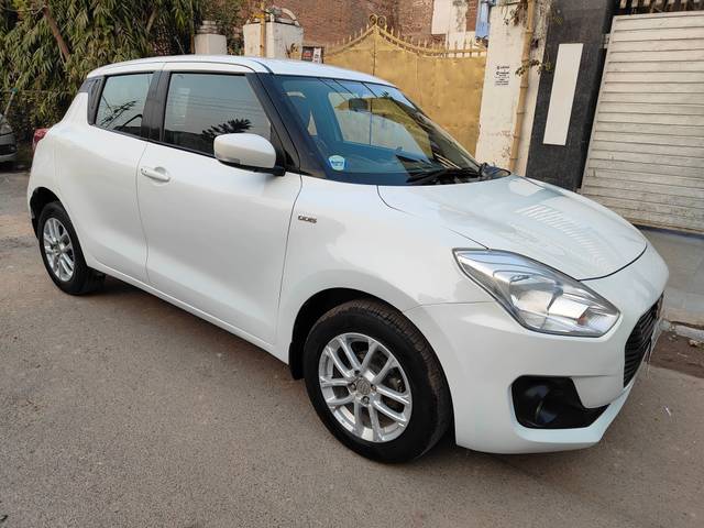 https://images10.gaadi.com/usedcar_image/4417749/original/processed_0a9d60760a94054f225b493638154b9a.jpg?imwidth=6400