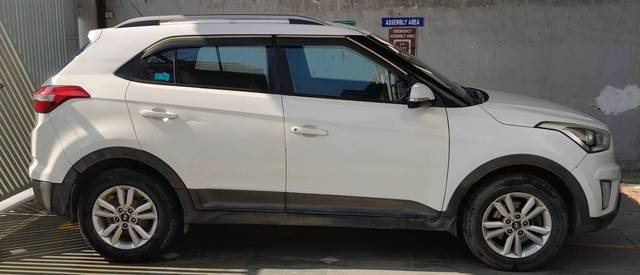 https://images10.gaadi.com/usedcar_image/4417757/original/f491e5d7a14f3e9e54dd2b845665442e.jpg?imwidth=6401