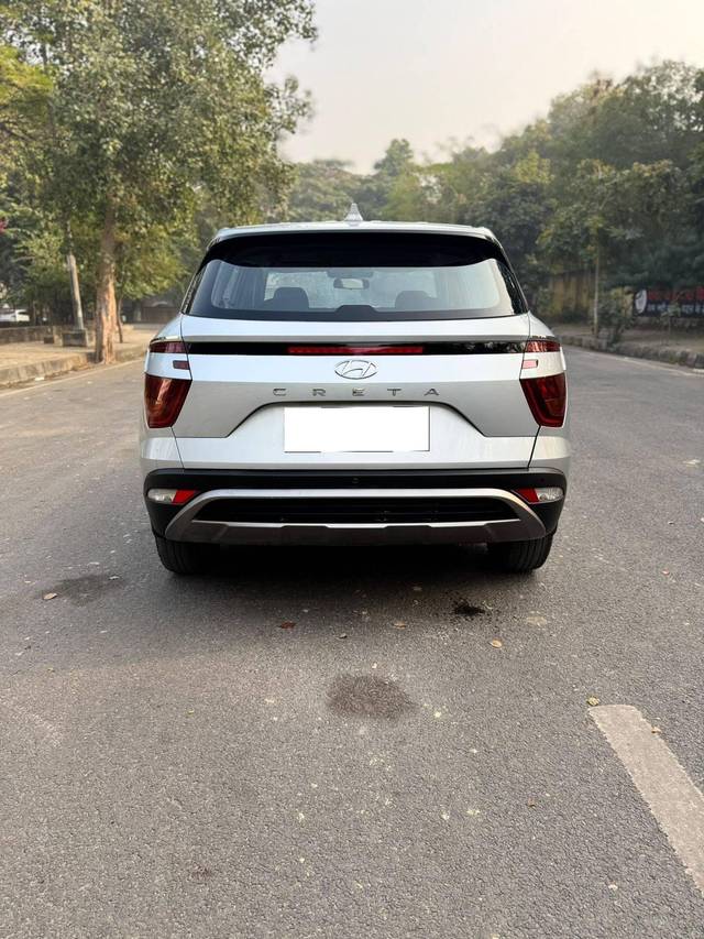 https://images10.gaadi.com/usedcar_image/4417762/original/processed_2da4de4629b34c9aae63df96f613971d.jpg?imwidth=6401