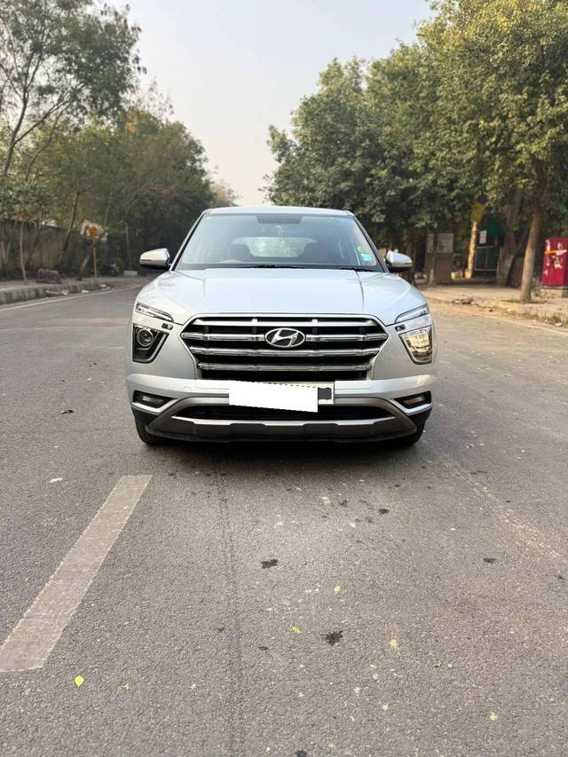 https://images10.gaadi.com/usedcar_image/4417762/original/processed_a123784d67fbe7c937b02314ffe6a41a.jpg?imwidth=6402