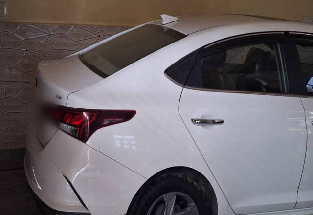 https://images10.gaadi.com/usedcar_image/4417833/original/65a069cf78738d806eb936dd3749f4fe.jpg?imwidth=6401
