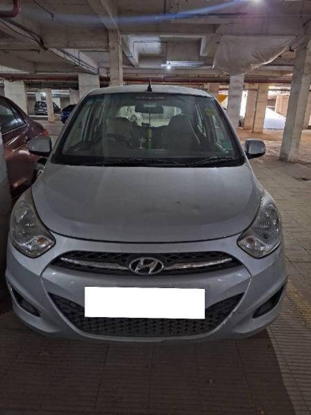 https://images10.gaadi.com/usedcar_image/4417865/original/4b7873640ea96ee69c9407f7d7edad26.jpg?imwidth=6402
