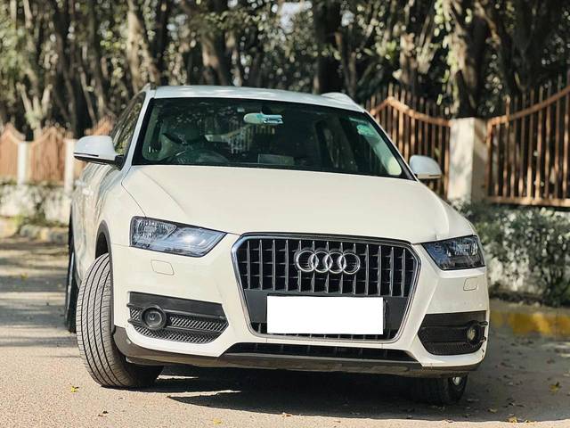 https://images10.gaadi.com/usedcar_image/4418010/original/processed_335011729c104ec9eb39887377de31ed.jpg?imwidth=6402