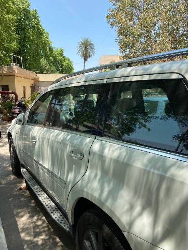 https://images10.gaadi.com/usedcar_image/4418033/original/9017f27dc37bec996de326ef7c3ebea8.jpeg?imwidth=6402