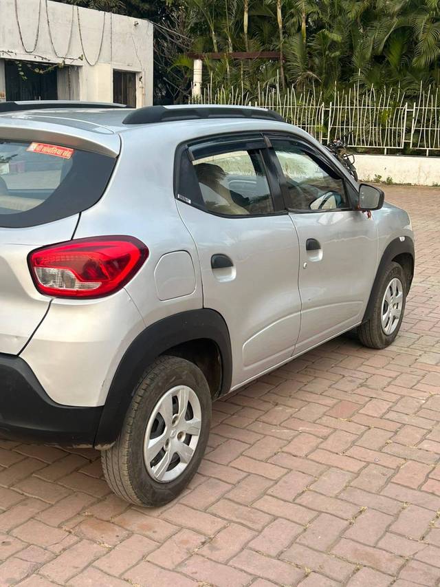 https://images10.gaadi.com/usedcar_image/4418120/original/processed_972ccbe3b69c8754b99f8e32cf48ba77.jpeg?imwidth=6402