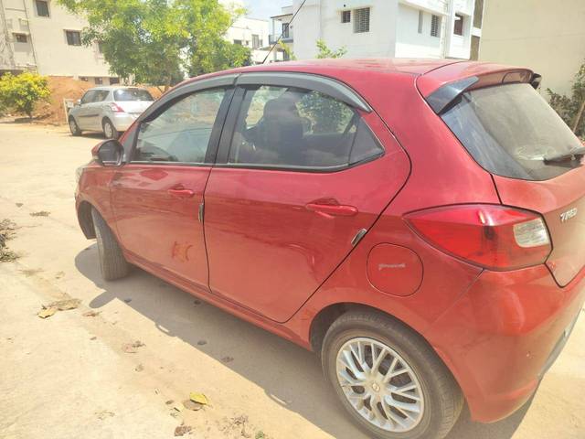 https://images10.gaadi.com/usedcar_image/4418130/original/bff0a51c0f360f95e7cf972e352ab1ca.jpg?imwidth=6401