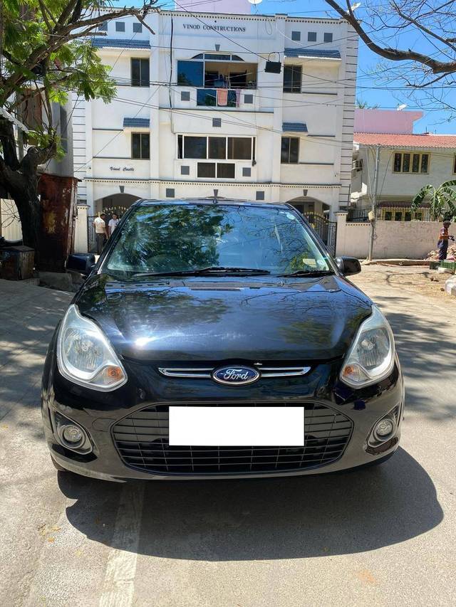 https://images10.gaadi.com/usedcar_image/4418333/original/processed_7b97ce33eea86c50331212987993b004.jpg?imwidth=6400