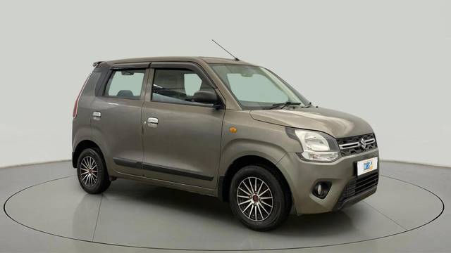 https://images10.gaadi.com/usedcar_image/4418400/original/1a496b2adb6a6ea2514cd565006913f9.jpg?imwidth=6400