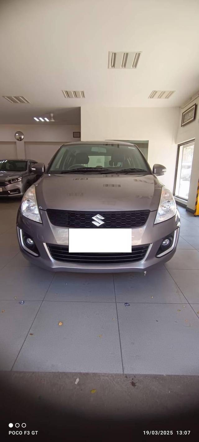 https://images10.gaadi.com/usedcar_image/4418422/original/processed_738b3131322eb8b02f839b3c37d871b1.jpg?imwidth=6400