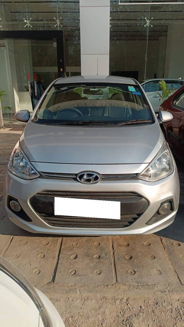 https://images10.gaadi.com/usedcar_image/4418558/original/processed_69a2e27faaa9ba6b6063f9270ffb35d6.jpg?imwidth=6400