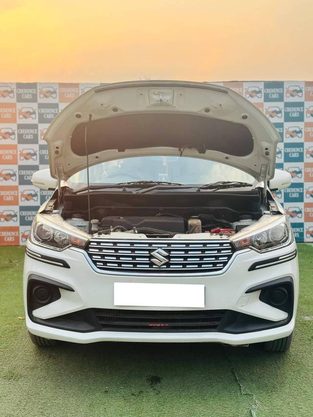 https://images10.gaadi.com/usedcar_image/4418632/original/processed_44f4494c85debbab7db626f32b63d37d.jpg?imwidth=6400