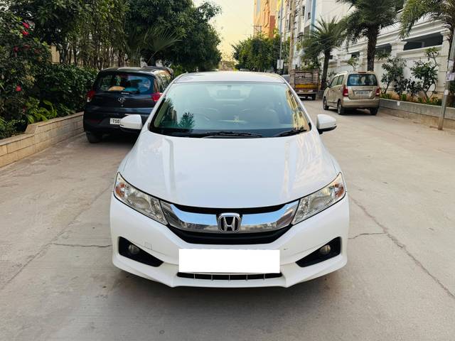 https://images10.gaadi.com/usedcar_image/4418647/original/processed_bdf65cb41d2a58347dfd23fc62c180b6.jpg?imwidth=6402