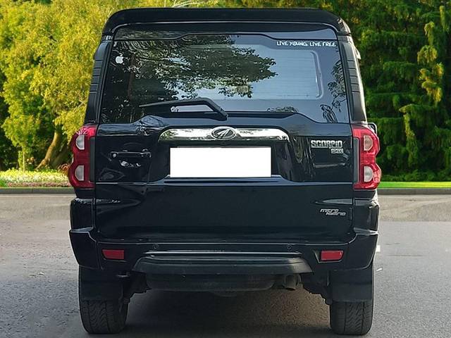 https://images10.gaadi.com/usedcar_image/4418669/original/processed_2a1e5f222d225b14273fdab7cece0b48.jpg?imwidth=6402