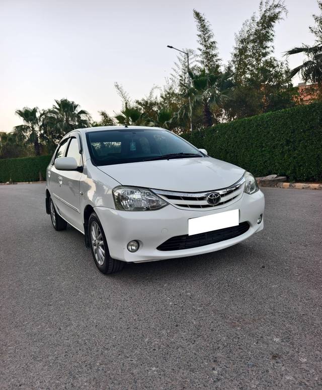 https://images10.gaadi.com/usedcar_image/4418699/original/processed_69576d79e1b69977c908f8a084e1607d.jpg?imwidth=6400