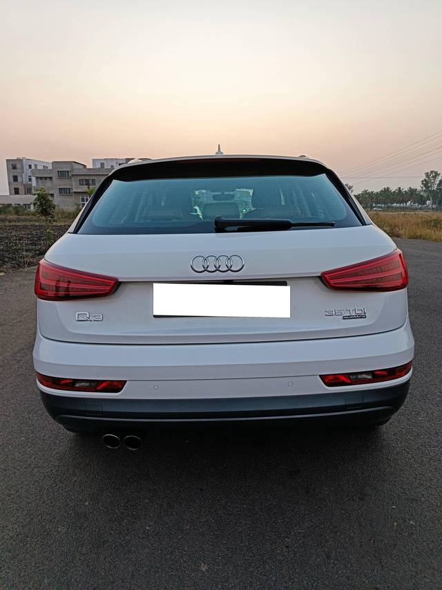 https://images10.gaadi.com/usedcar_image/4418783/original/processed_c58dc15f45889a25d8c9148c02999358.jpg?imwidth=6402