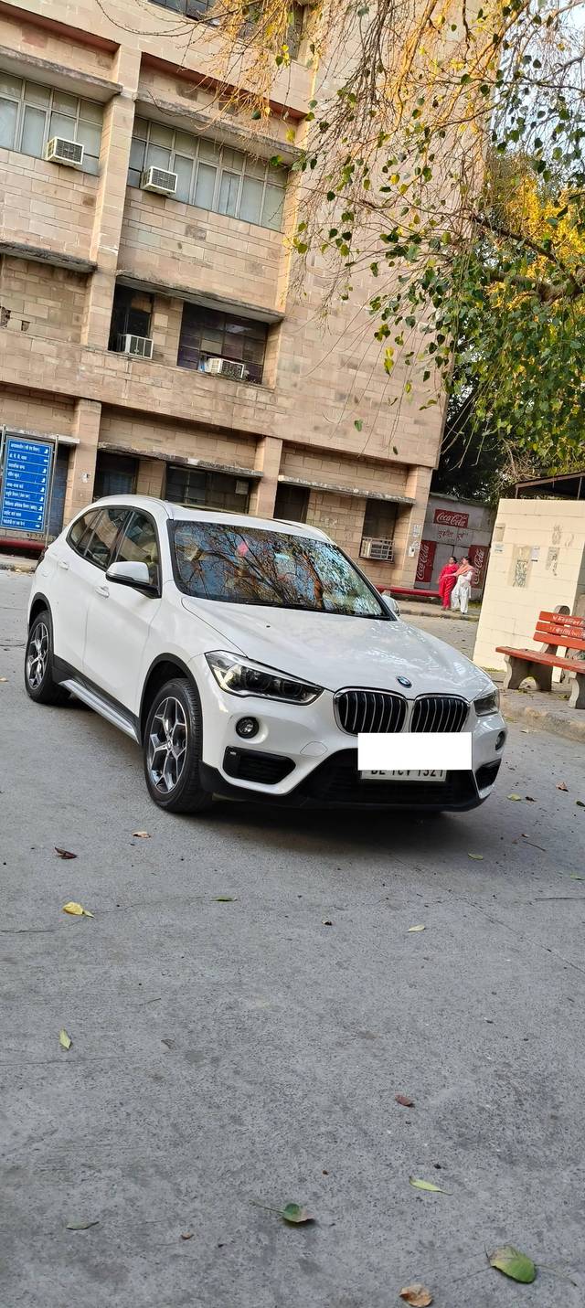 https://images10.gaadi.com/usedcar_image/4418908/original/processed_36841a71244fa35e3a09ece3ac87412c.jpg?imwidth=6401