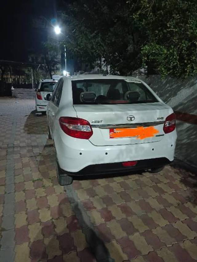 https://images10.gaadi.com/usedcar_image/4418910/original/processed_03905d7c-c367-4b9f-a279-7a3dcc1e5ee2.jpg?imwidth=6402