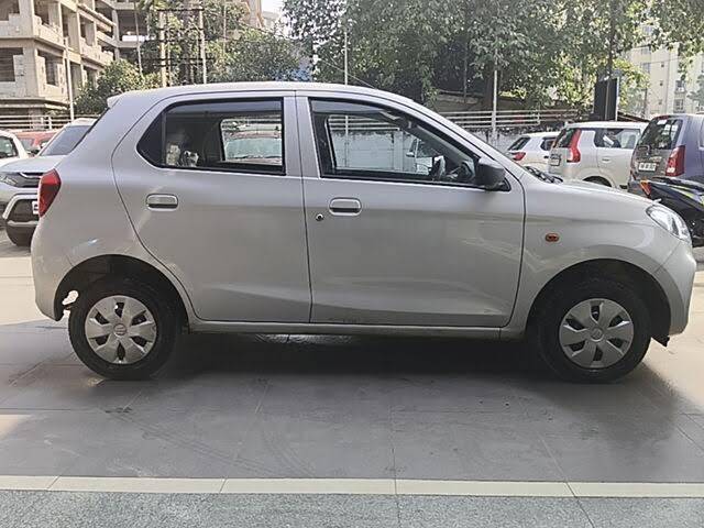 https://images10.gaadi.com/usedcar_image/4419018/original/processed_d7330da2-8b37-4ab3-819e-7a0bcad49c71.jpg?imwidth=6401