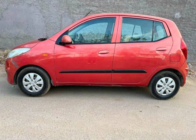 https://images10.gaadi.com/usedcar_image/4419082/original/704d5917dfcda44f03eb38993567aa81.jpg?imwidth=6402