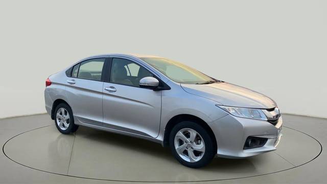 https://images10.gaadi.com/usedcar_image/4419106/original/a273b3d0e14ca817139717e72426029d.jpg?imwidth=6400