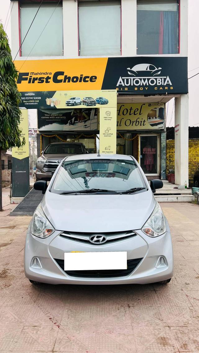 https://images10.gaadi.com/usedcar_image/4419213/original/processed_33299027271df478166041491f0daabb.jpg?imwidth=6400