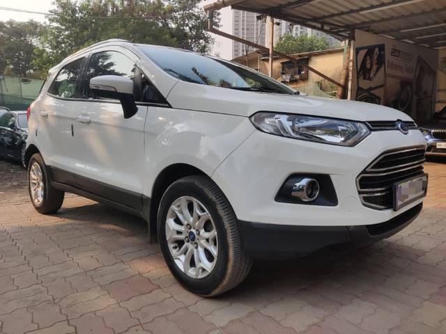 https://images10.gaadi.com/usedcar_image/4419227/original/processed_34490324cb8d4c6024d55690ef30eade.jpg?imwidth=6401